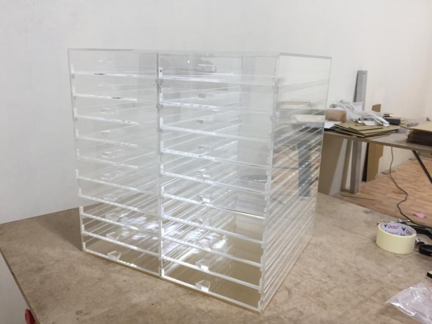 Table Top Acrylic Stands